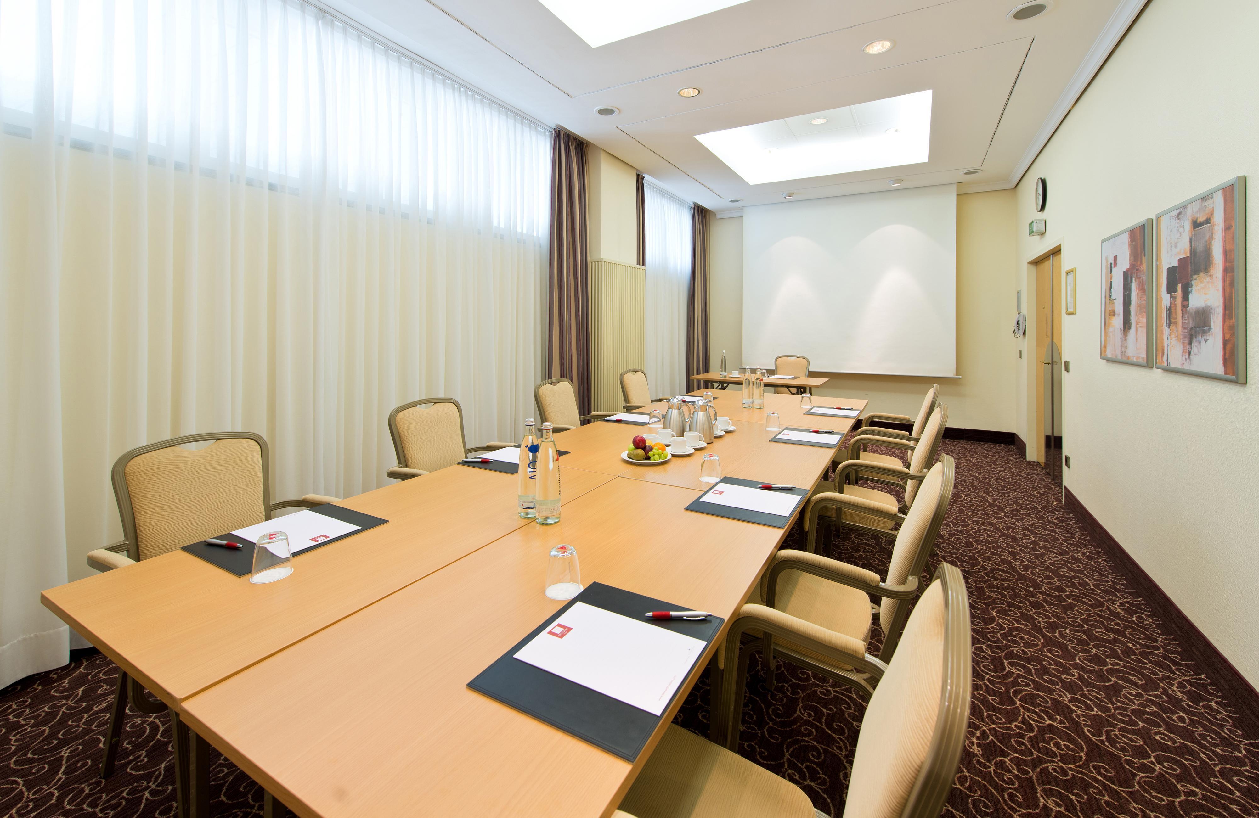 Leonardo Hotel Munich Arabellapark Buitenkant foto